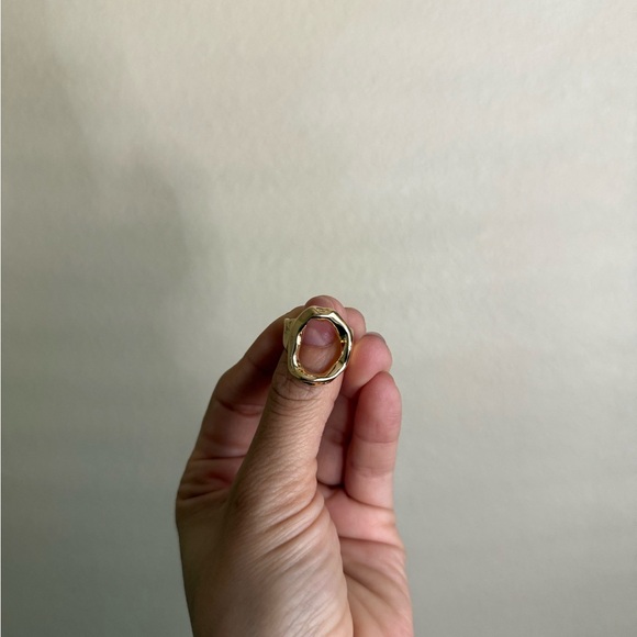 5 Gold Ring Set - Picture 3 of 6